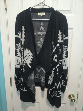 Pink Rose Black & White Aztec Open-Front Cardigan